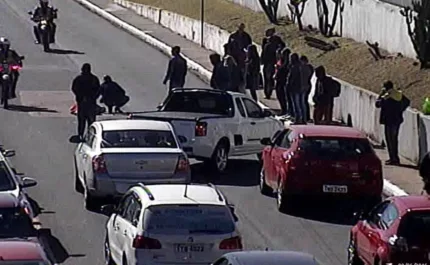 Câmeras de videomonitoramento captam acidente fatal