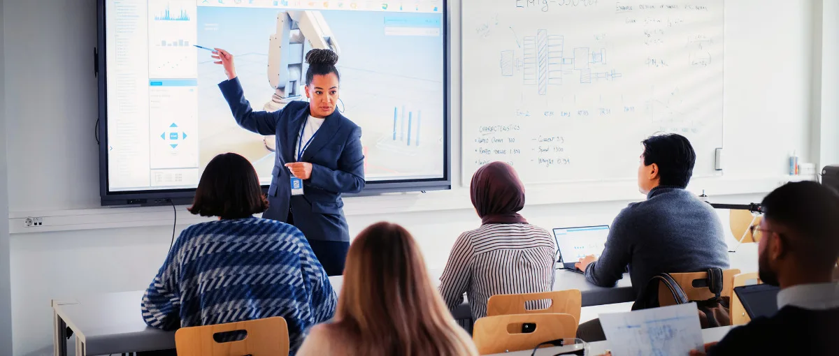 Conheça a Tela Interativa, um recurso com inúmeras possibilidades para a Educação